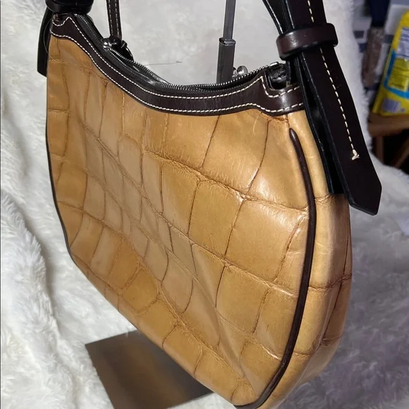Dooney and Bourke Brown Croc-Embossed Leather Shoulder Bag - Picture 5 of 6
